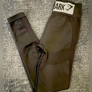 Black Gymshark leggings